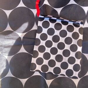 NEW Thirty-One Black and White Timeless Memory Pouches